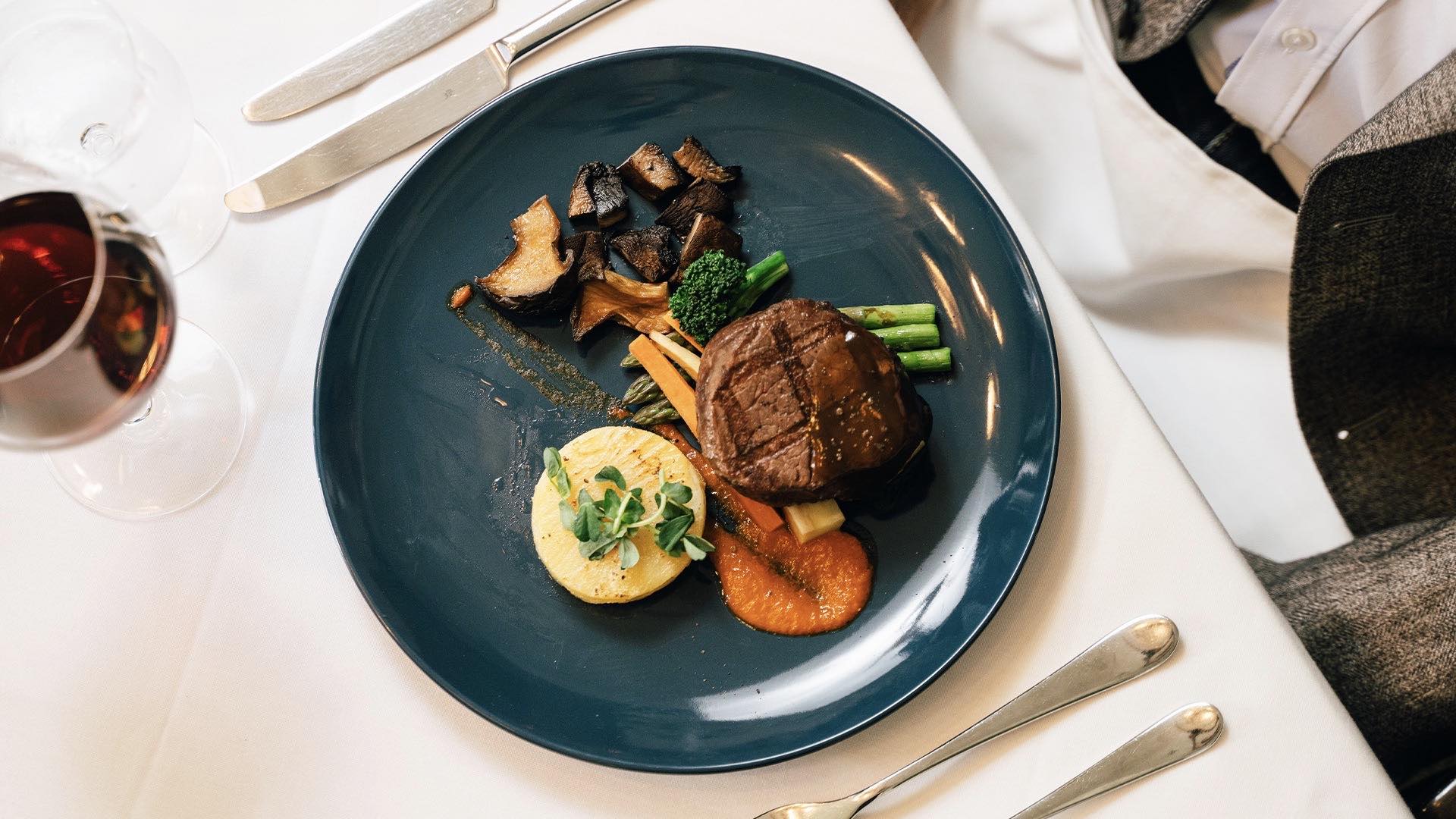 hobnob restaurants steak and vegetables on plate
