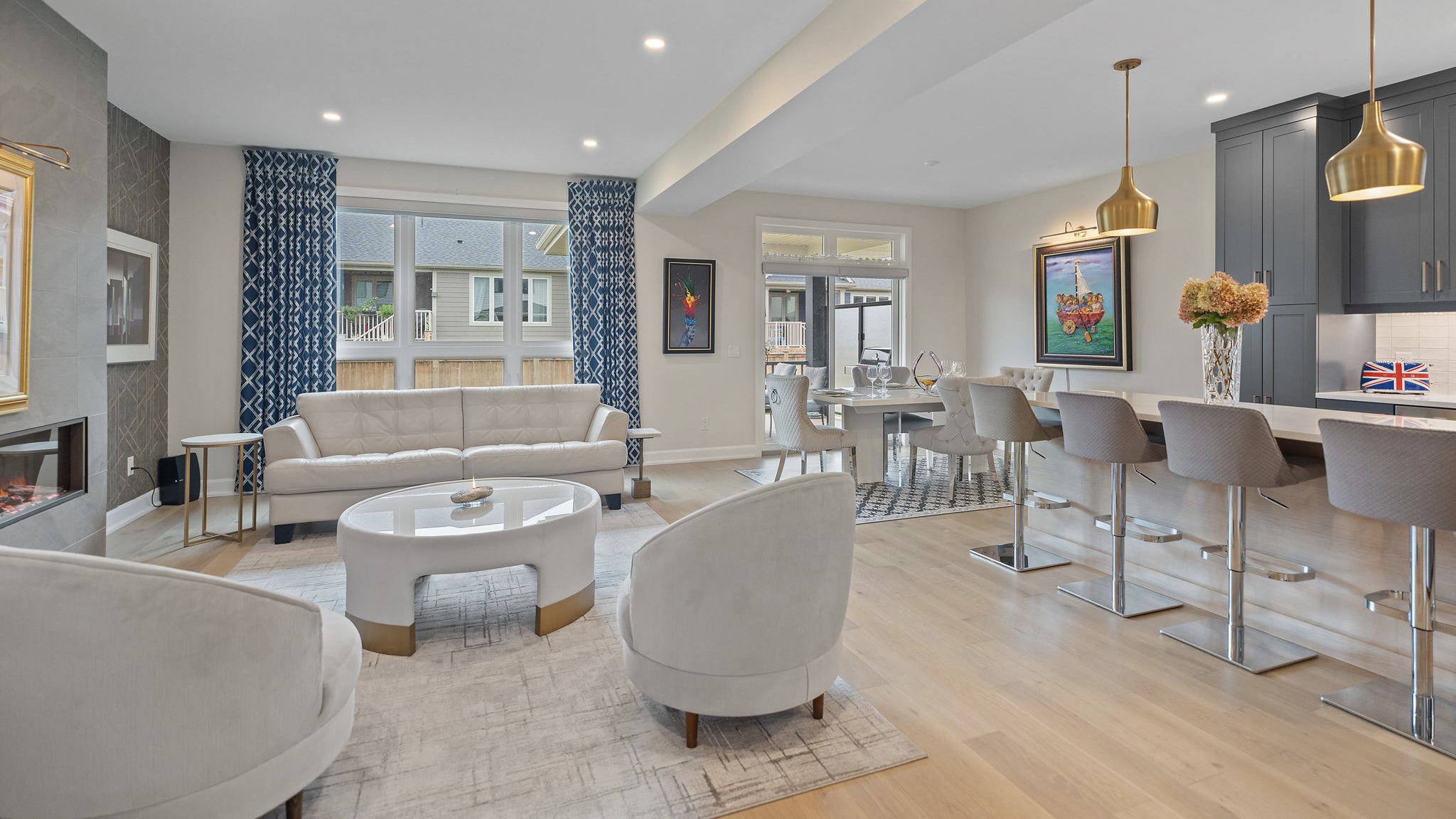 Luxury Fort Erie home for sale in Black Creek features ample living space3809 Simpson Ln, Fort Erie - Union Creative-33