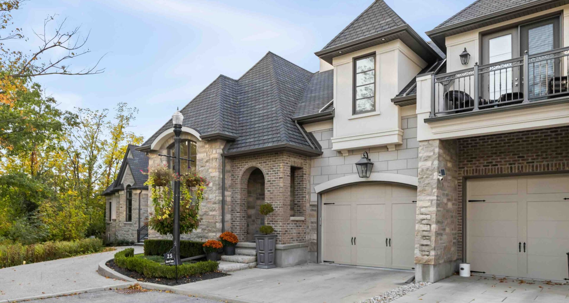 Luxury Custom Townhome for Sale in St. Catharines' Prestigous South End exterior