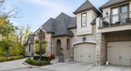 Luxury Custom Townhome for Sale in St. Catharines' Prestigous South End exterior