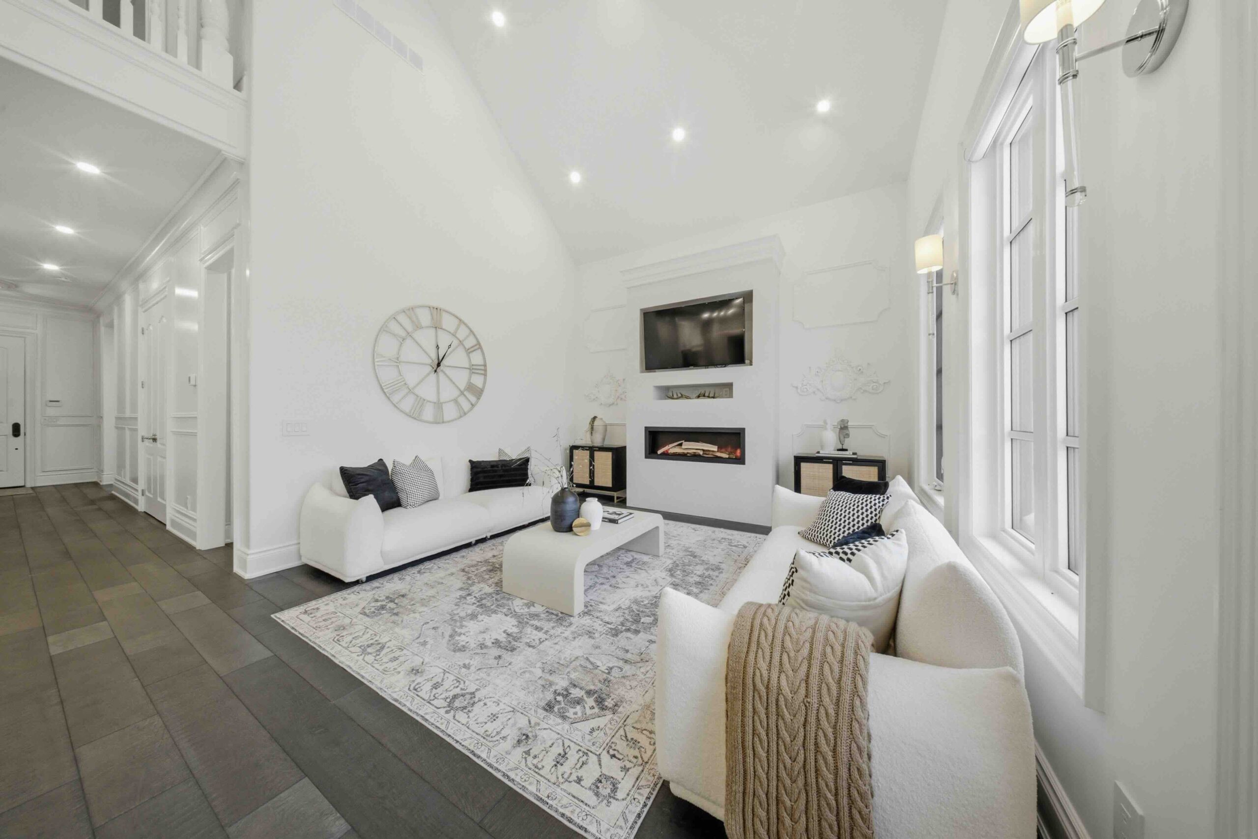 Luxury Custom Townhome for Sale in St. Catharines' living room